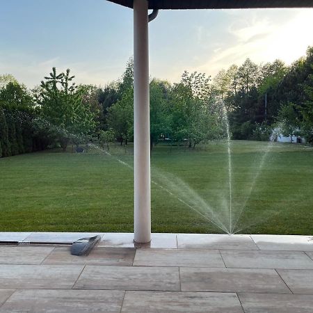 Lakehouse Giewartow Екстер'єр фото